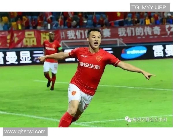 铁汉与恒大激战正酣直播盛况回顾精彩瞬间尽在其中